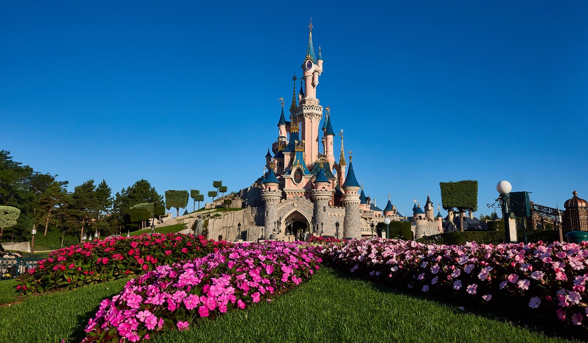 Top Tips & Advice for Visiting Disneyland Paris Blog Images 1200 x 700px